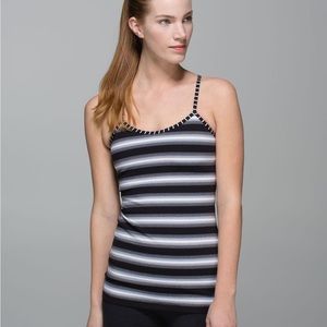 Lululemon - Power Y Tank